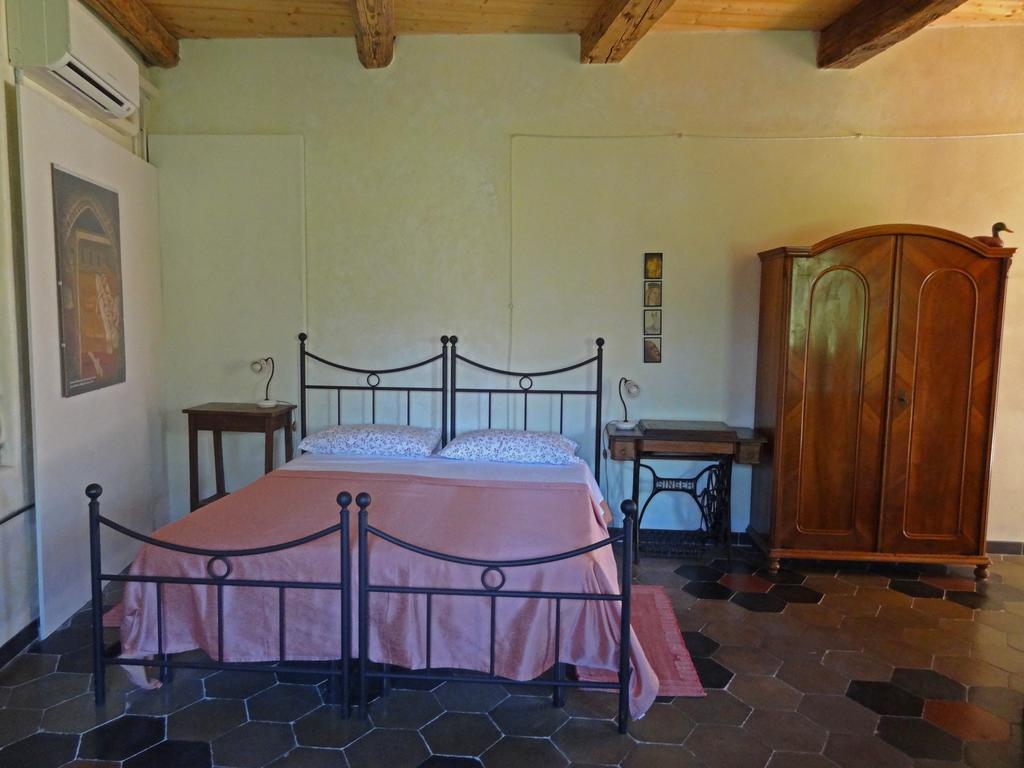 Locanda Dell'Istrice Camerino Szoba fotó