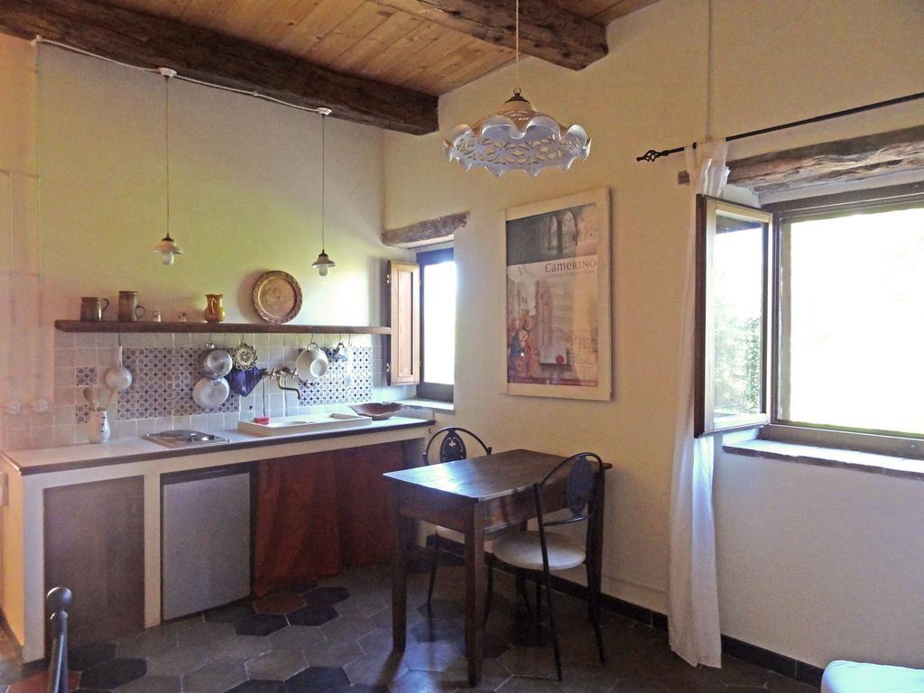 Locanda Dell'Istrice Camerino Szoba fotó